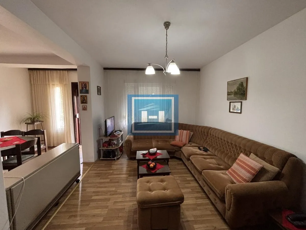 Prodaja, kuća, 200m², Tavrića obori, Jagodina