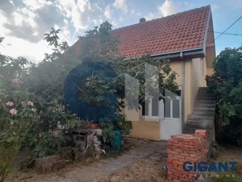 Prodaja, kuća, 100m², Altina, Beograd - image 2