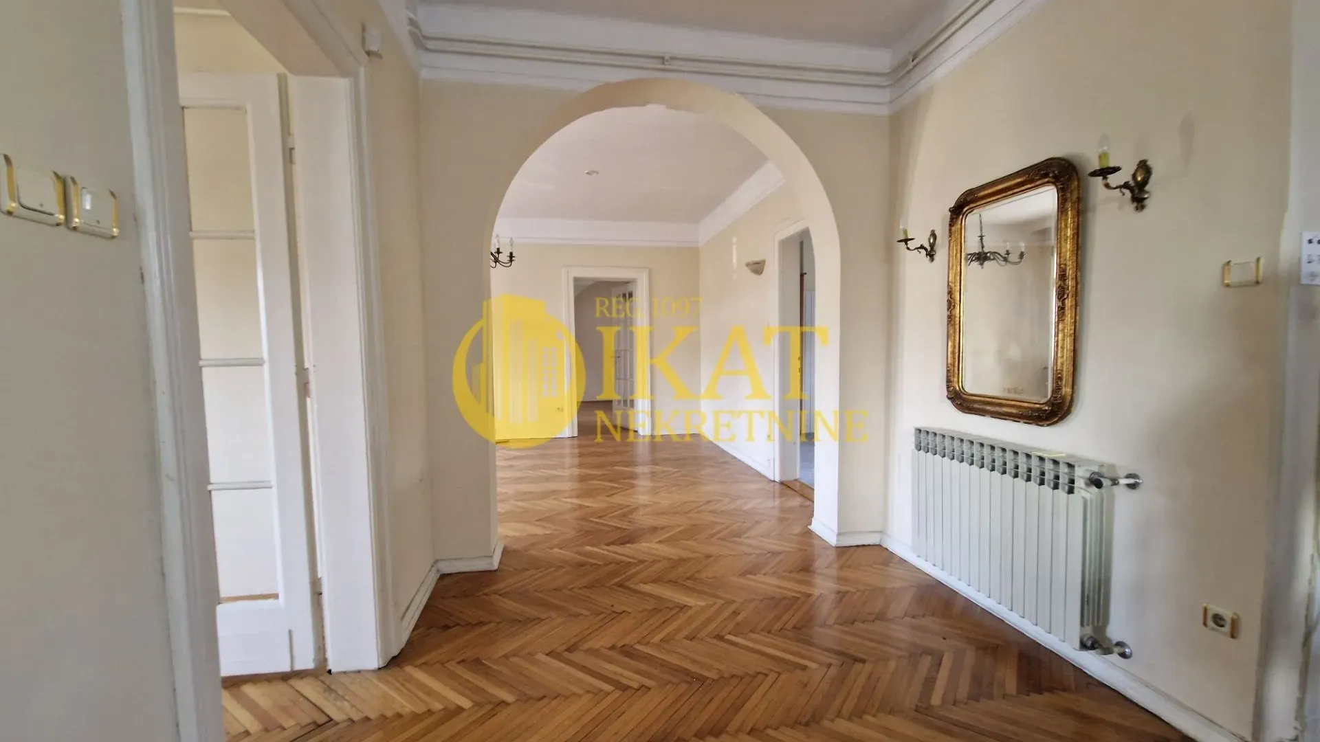 Izdavanje, kuća, 330m², Senjak, Beograd