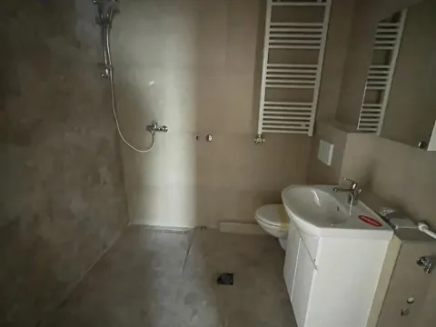 Prodaja, trosoban stan, 73m², Adamovićevo Naselje, Novi Sad Sve Podlokacije - image 11