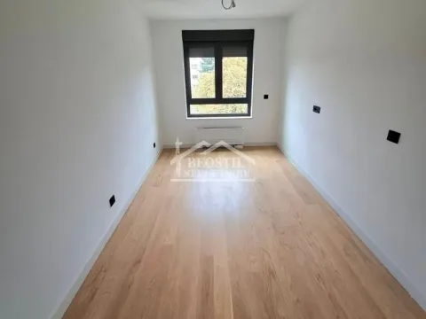 Prodaja, četvorosoban stan, 103m², Banovo Brdo, Beograd - image 8