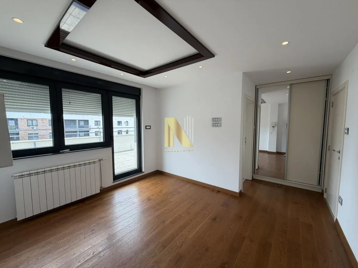 Izdavanje, stan, 240m², Telep, Novi Sad Sve Podlokacije