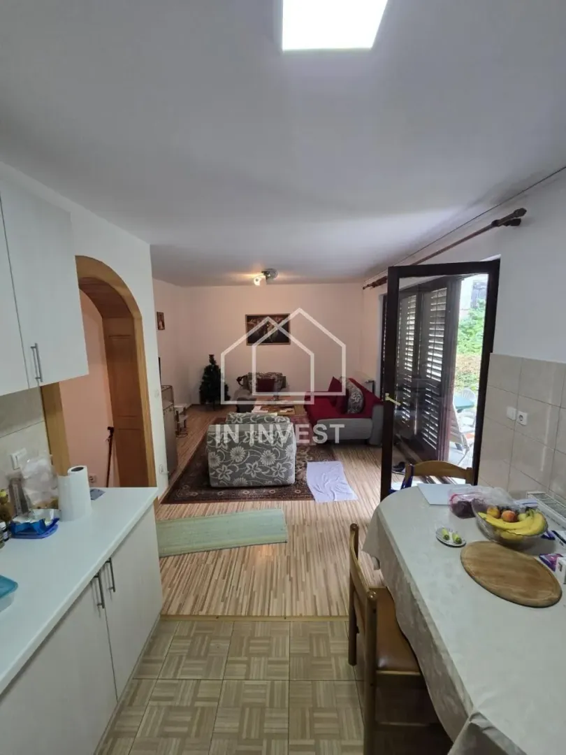 Prodaja, kuća, 296m², Užice, Srbija
