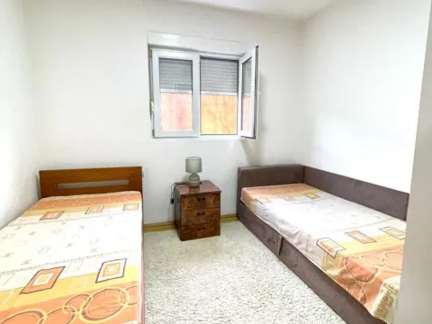 Izdavanje, dvosoban stan, 70m², Gornja Gorica, Podgorica - image 8