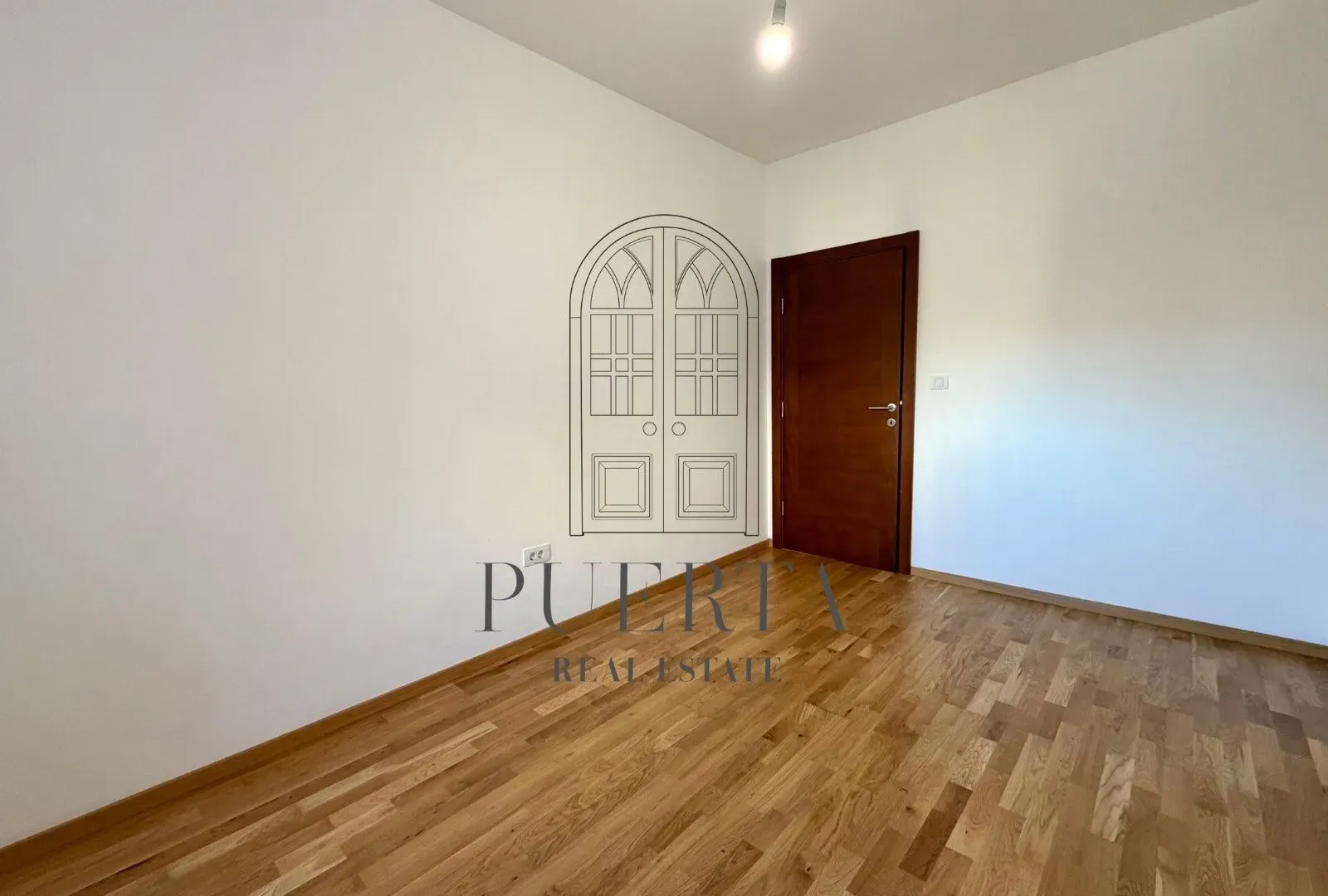 Prodaja, dvosoban stan, 73m², Tuški Put, Podgorica