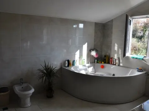 Prodaja, kuća, 300m², Tivat, Crna Gora - image 9