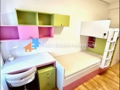 Izdavanje, trosoban stan, 80m², Stari Grad, Beograd - image 8