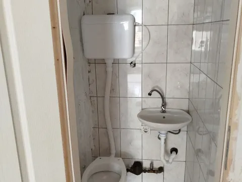 Izdavanje, poslovni prostor, 14m², Gintaš, Podgorica - image 4