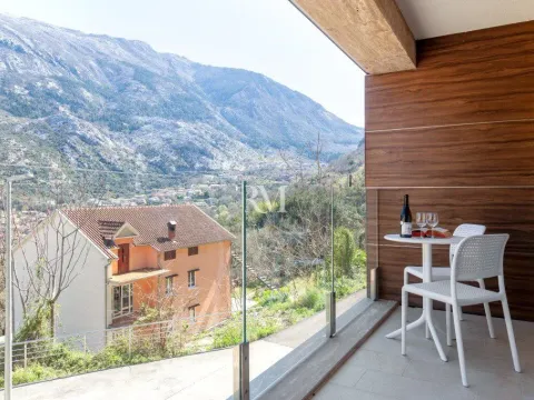 Izdavanje, jednosoban stan, 64m², Škaljari, Kotor - image 8
