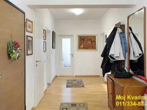 Sale, two bedroom apartment, 101m², Južni Bulevar, Vračar Sve Podlokacije - image 14