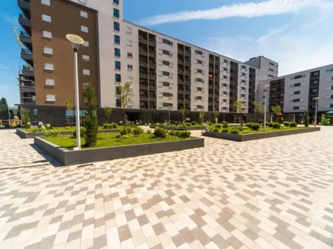 Prodaja, dvosoban stan, 80m², Stari Aerodrom, Podgorica - image 13