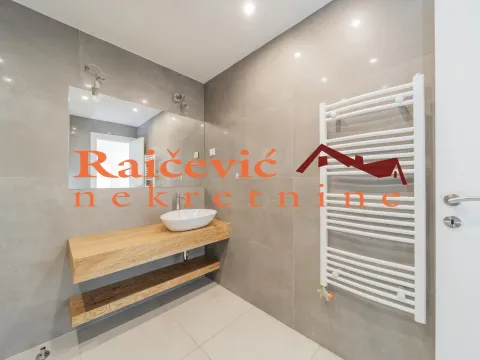 Sale, three bedroom apartment, 120m², Savski Venac, Beograd - image 12