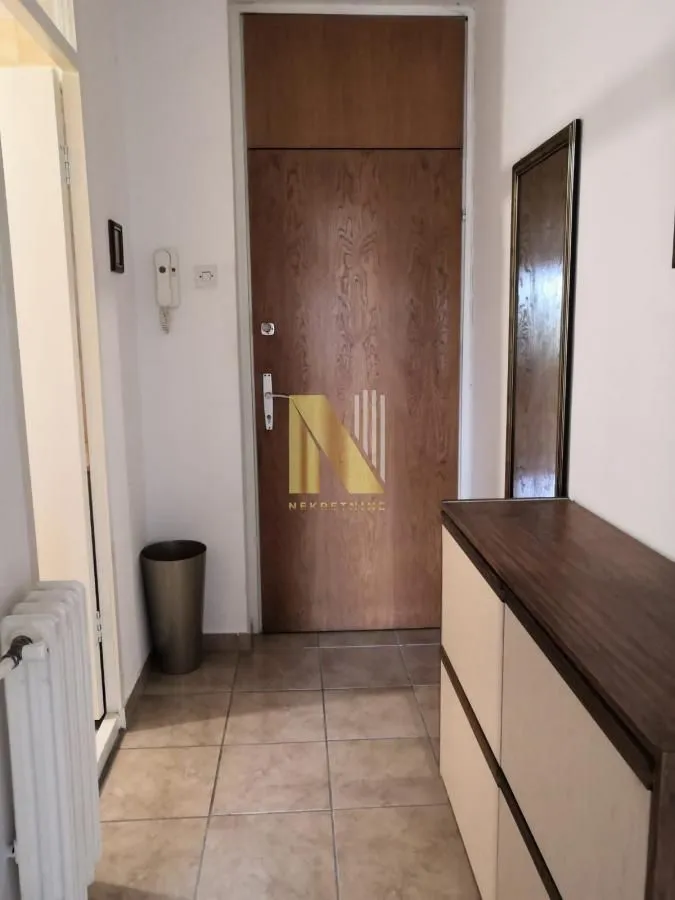 Izdavanje, dvosoban stan, 51m², Bulevar Oslobodjenja, Novi Sad Sve Podlokacije