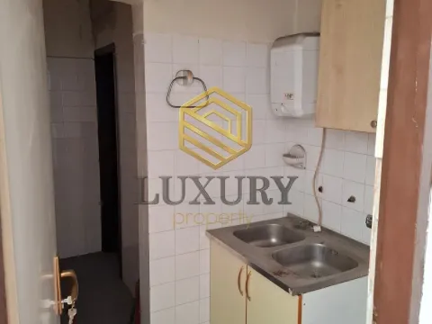 Rent, office space, 95m², Stari Aerodrom, Podgorica - image 7