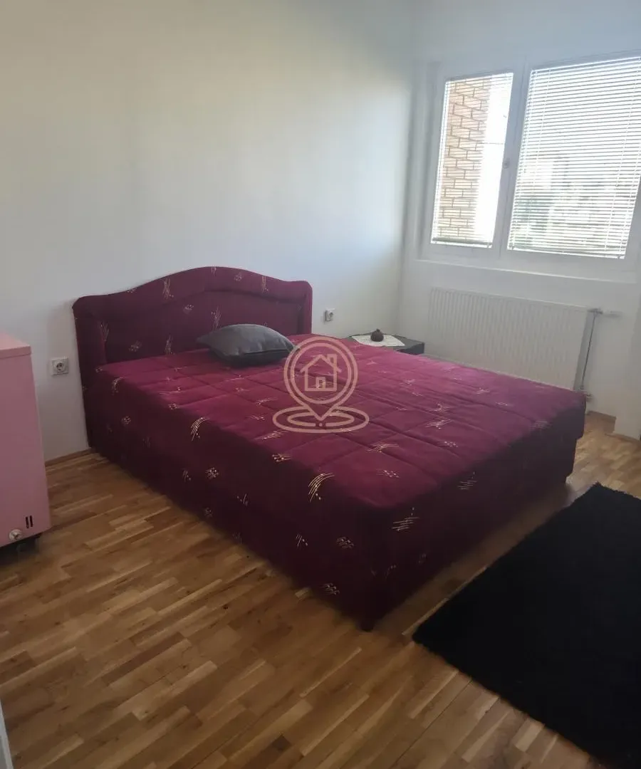 Prodaja, četvorosoban stan, 90m², Medijana, Niš