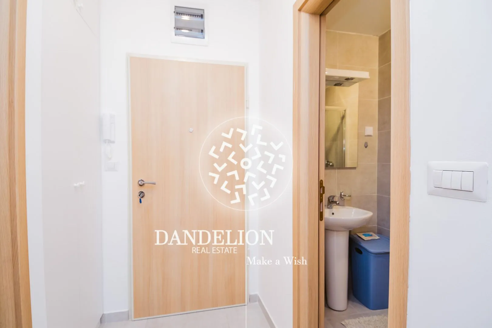 Izdavanje, jednosoban stan, 50m², Stari Aerodrom, Podgorica