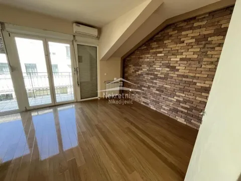 Izdavanje, stan, 310m², Savski Venac, Beograd - image 4