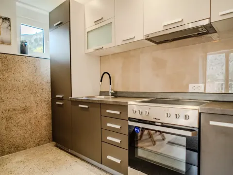 Prodaja, dvosoban stan, 50m², Muo, Kotor - image 22