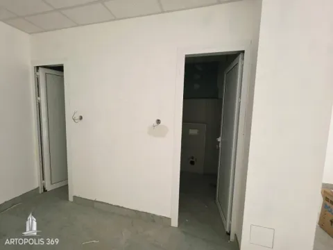 Rent, office space, 232m², Leštane, Grocka - image 15