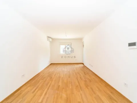 Sale, one bedroom apartment, 46m², Stari Aerodrom, Podgorica - image 8