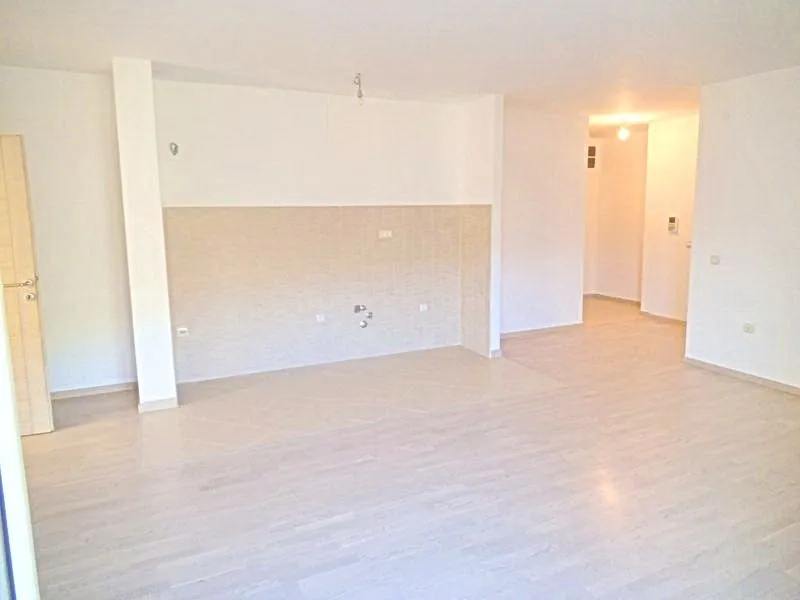 Prodaja, ugostiteljski objekat, 1490m², Bečići, Budva