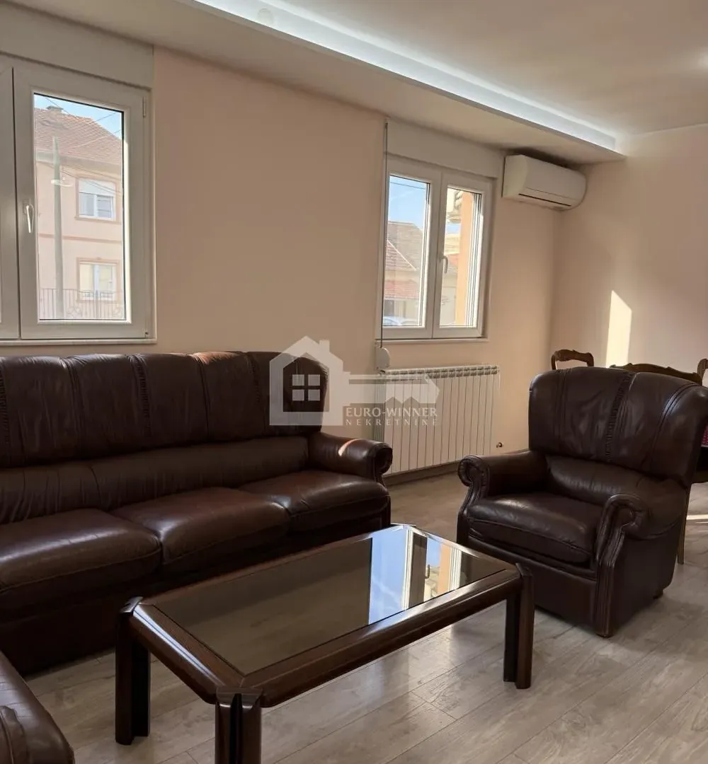 Prodaja, kuća, 162m², Zemun Gornji Grad, Zemun Sve Podlokacije