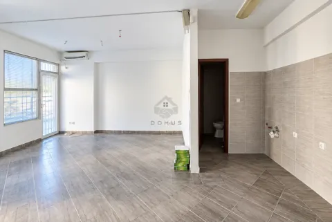 Rent, office space, 33m², Centar, Podgorica - image 11