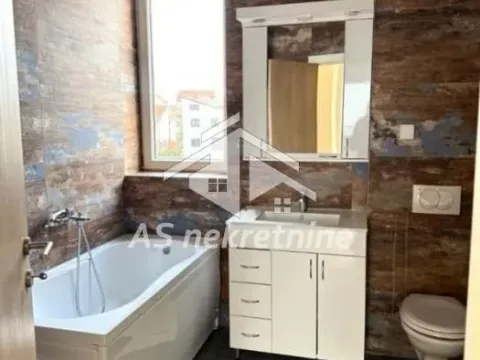 Izdavanje, trosoban stan, 160m², Višnjička Banja, Palilula Sve Podlokacije - image 15