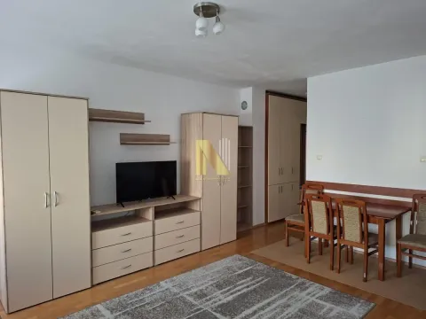 Izdavanje, garsonjera, 35m², Bulevar Oslobodjenja, Novi Sad Sve Podlokacije - image 10