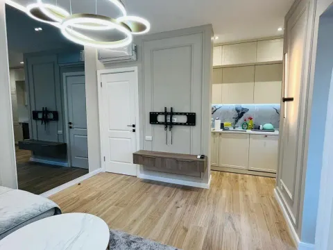 Rent, two bedroom apartment, 72m², Tivat, Crna Gora - image 2