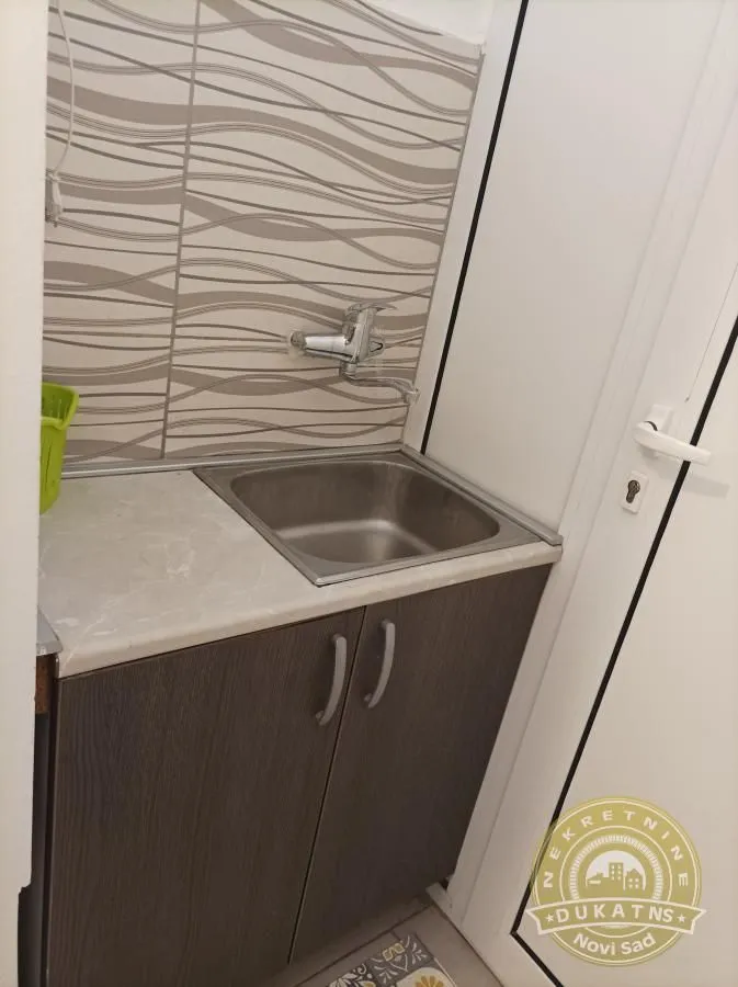 Izdavanje, garsonjera, 20m², Sajmište, Novi Sad