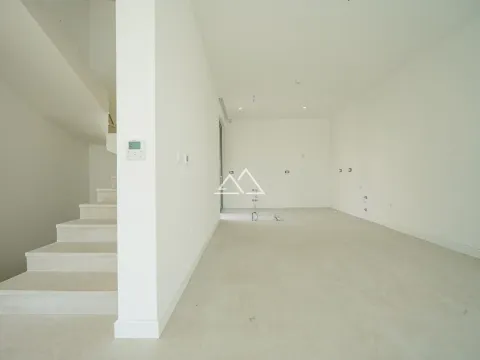 Prodaja, kuća, 286m², Donja Lastva, Tivat - image 17