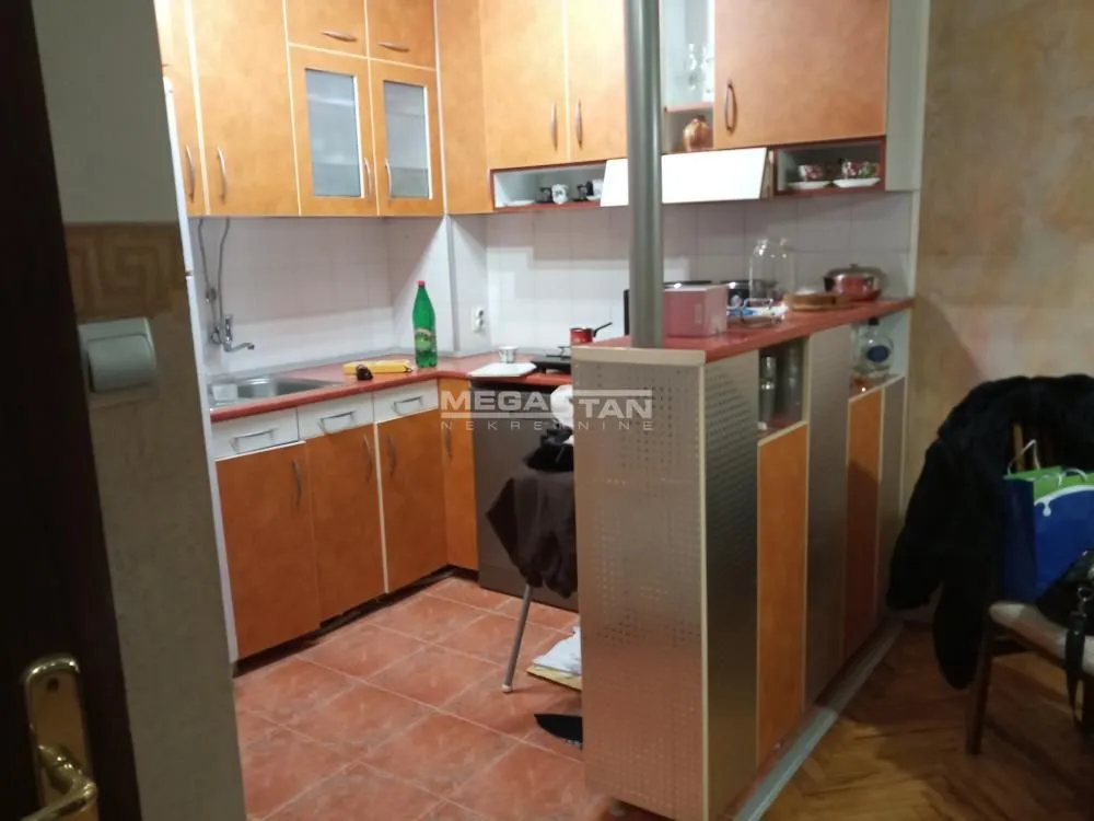 Sale, four bedroom apartment, 103m², Kanarevo Brdo, Beograd