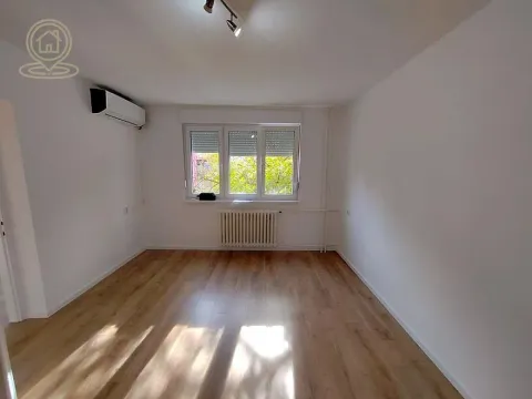 Izdavanje, dvosoban stan, 43m², Detelinara, Novi Sad Sve Podlokacije