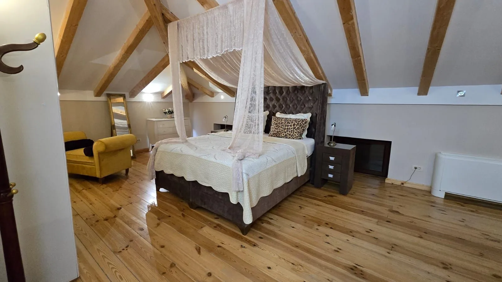 Sale, house, 650m², Prčanj, Kotor