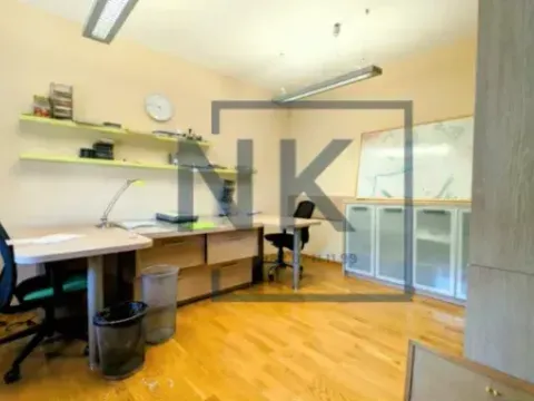 Izdavanje, poslovni prostor, 40m², Preko Morače, Podgorica - image 9