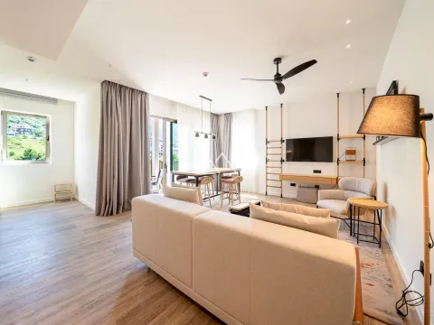 Prodaja, dvosoban stan, 91m², Centar, Tivat - image 7