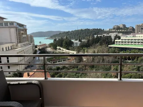 Sale, one bedroom apartment, 71m², Bečići, Budva - image 10
