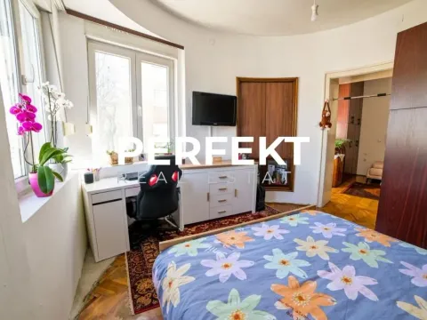 Sale, two bedroom apartment, 43m², Stari Grad, Beograd - image 11
