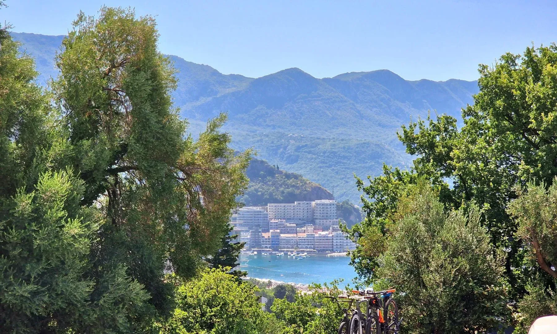 Prodaja, dvosoban stan, 70m², Bečići, Budva