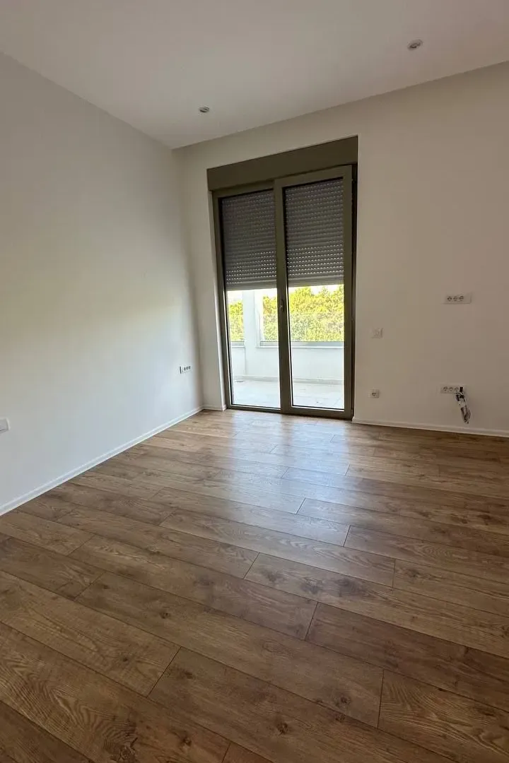 Prodaja, trosoban stan, 113m², Centar, Tivat