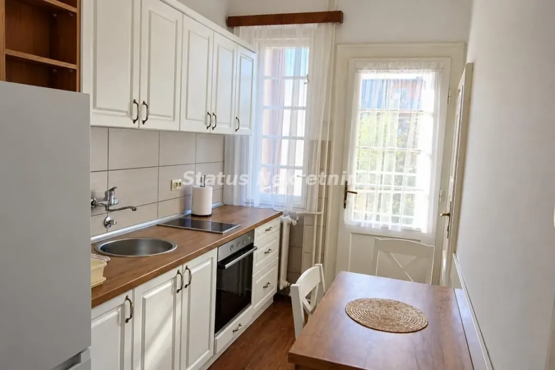 Izdavanje, jednosoban stan, 46m², Stari grad, Novi Sad