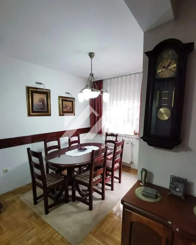 Izdavanje, dvosoban stan, 65m², Bulevar Oslobodjenja, Novi Sad Sve Podlokacije