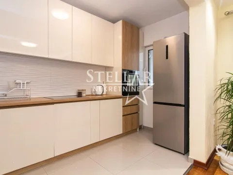 Prodaja, trosoban stan, 128m², Stari Aerodrom, Podgorica - image 17