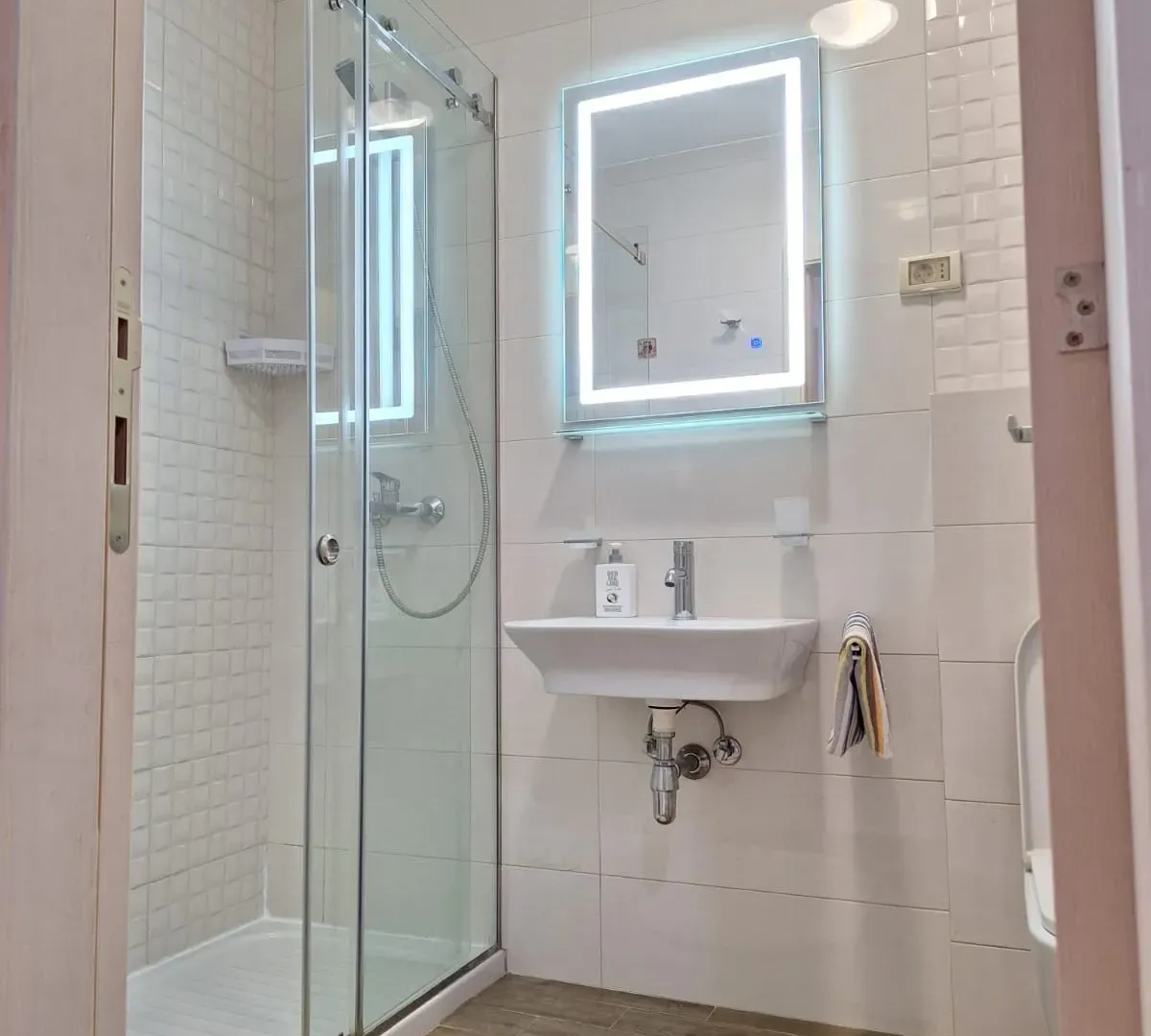 Rent, one bedroom apartment, 42m², Vezirov Most, Podgorica