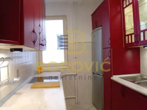 Izdavanje, četvorosoban stan, 102m², Savski Venac, Beograd - image 7