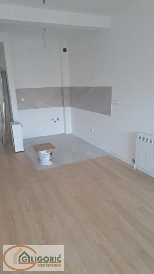 Prodaja, trosoban stan, 89m², Cvetkova Pijaca, Zvezdara Sve Podlokacije