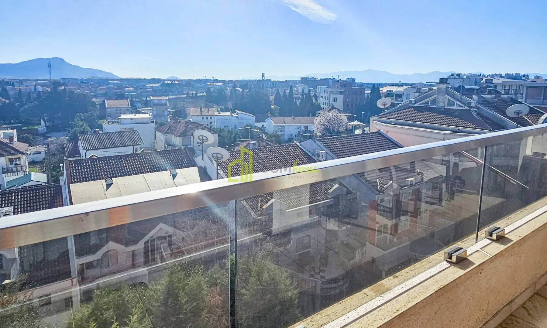 Sale, five bedroom apartment, 175m², Gorica C, Podgorica