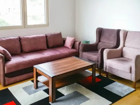 Sale, one bedroom apartment, 47m², Bečići, Budva - image 1