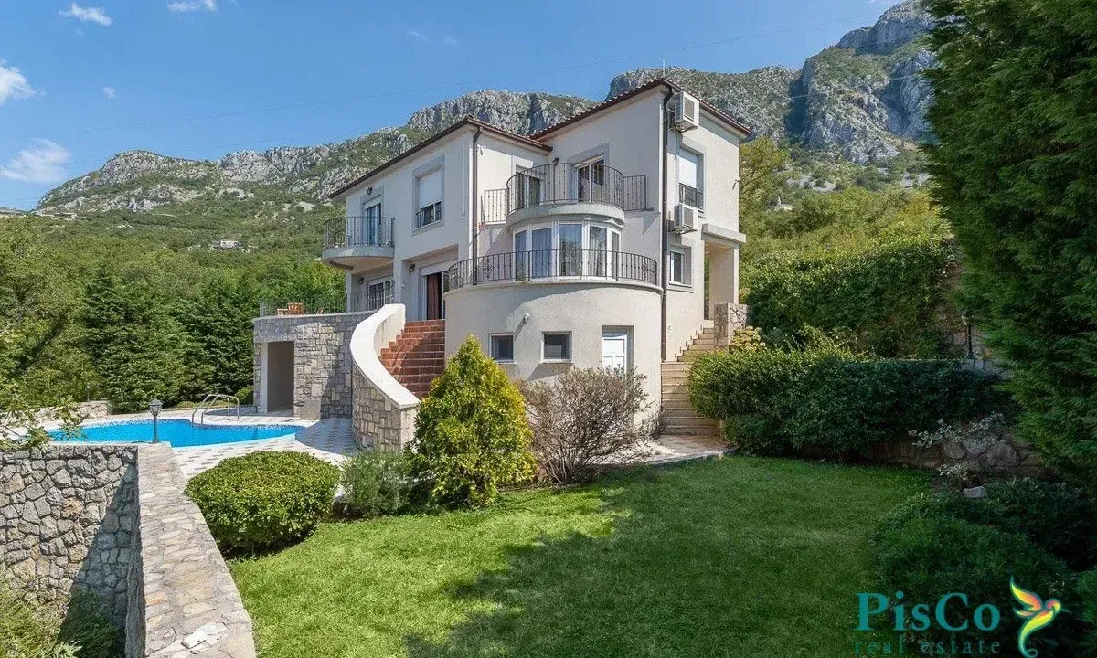 Sale, house, 414m², Reževići, Budva